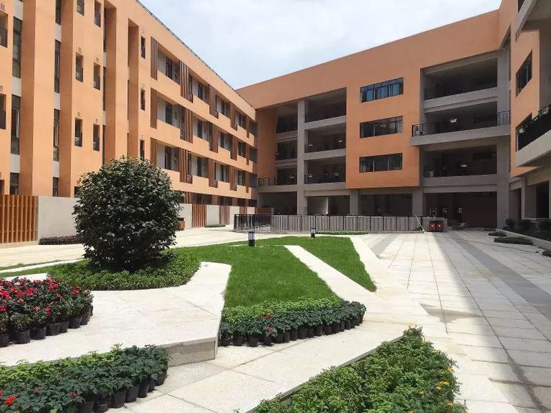 要想監(jiān)測(cè)學(xué)?？諝赓|(zhì)量用哪款儀器